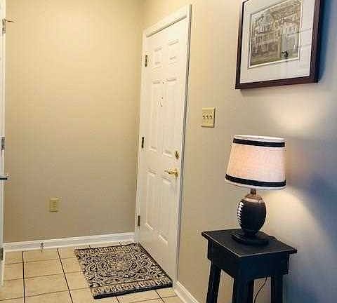 5th image of 131 Alma Mater Ct APT H