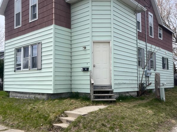 610 Hopkins St #1, Manistee, MI 49660