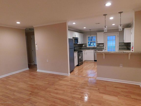 3rd image of 130C Farrington Ct #100C
