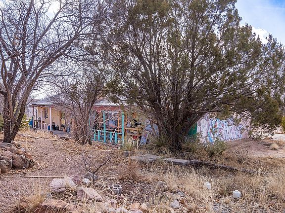 2nd image of 400 Brunn School Rd