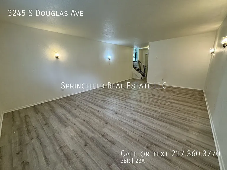 3245 S Douglas Ave — Photo 15