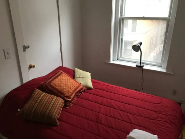 33 Cunard St #4B — Photo 10