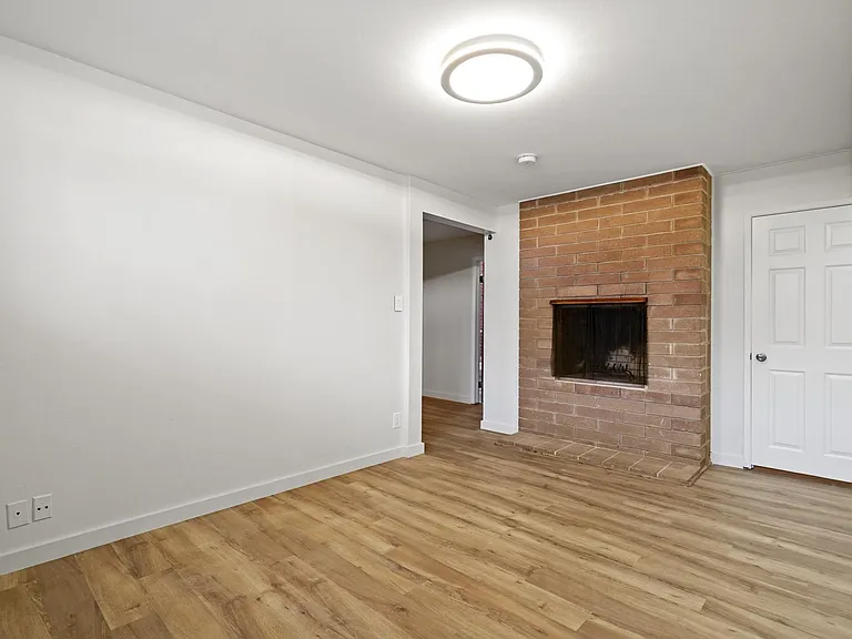 2611 Ponce Ave — Photo 22