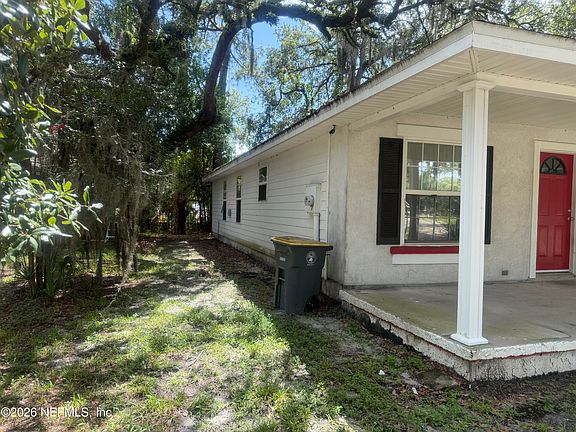 2nd image of 3719 BRENTWOOD Boulevard