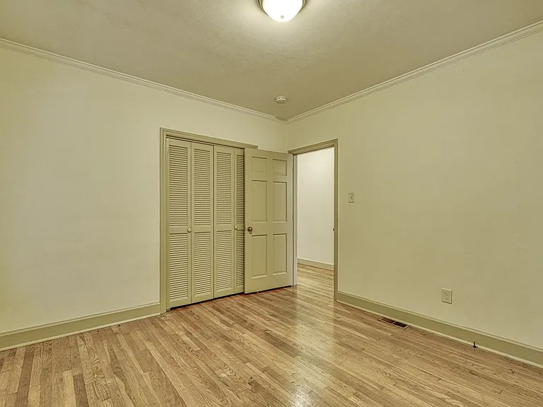 831 John B White Sr Blvd — Photo 49