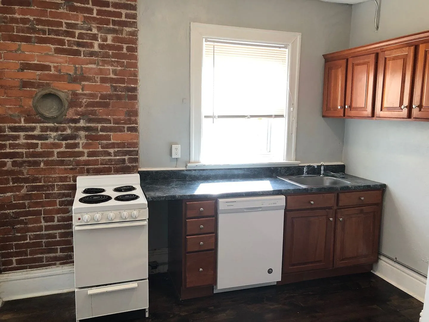 225 South Millvale Avenue — Photo 3