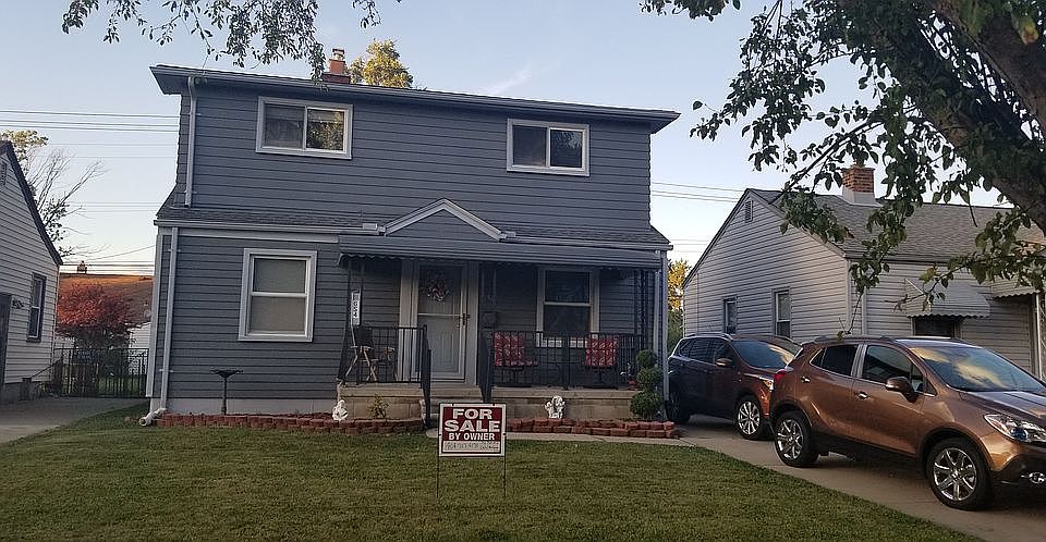1st image of 654 Lincoln Ave