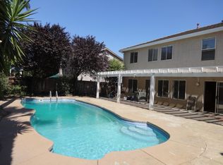 2145 Moore Dr, Dixon, CA