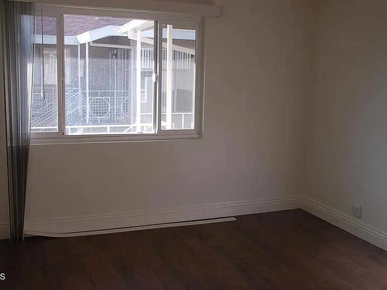 719 W Camino Real Ave #A — Photo 10