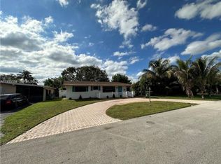 7880 NW 11th St, Hollywood, FL 33024
