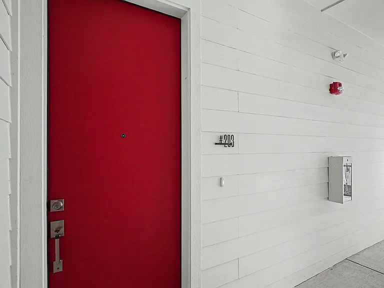 2217 N Fitzhugh Ave #203 — Photo 5