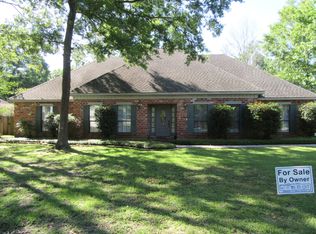 2 Colony Trail Dr, Mandeville, LA 70448