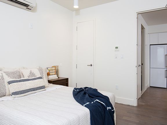 5th image of 1068 Fulton St #6I