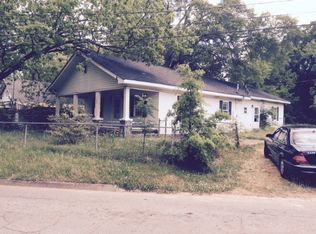 1032 Extension W College St, Griffin, GA 30224