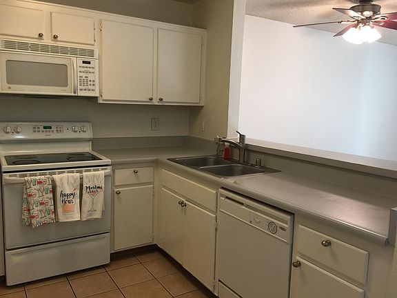 3rd image of 7565 Charmant Dr Unit 607
