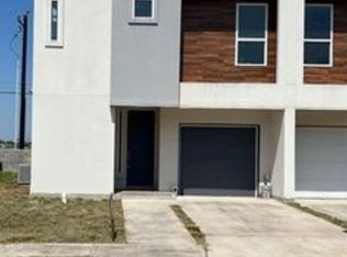 1626 W B St, Mission, TX 78572