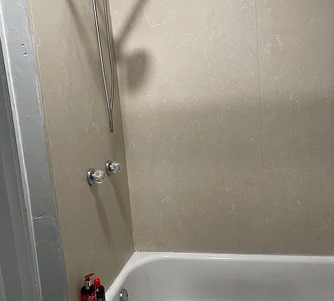 4th image of 323 N Sierra Nevada St