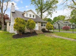 38 Falcon Dr, Budd Lake, NJ 07828
