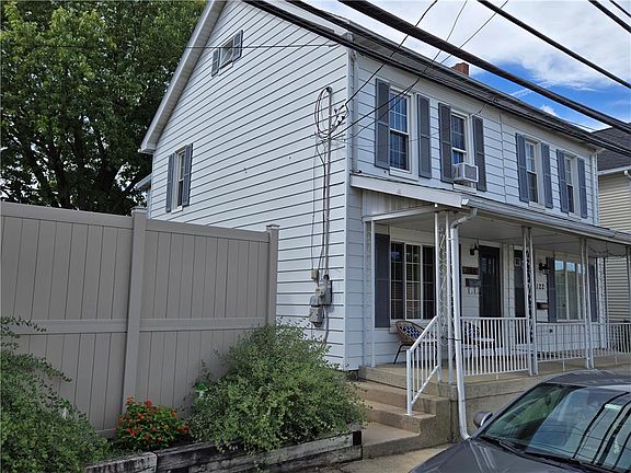 2nd image of 124 S 4th St