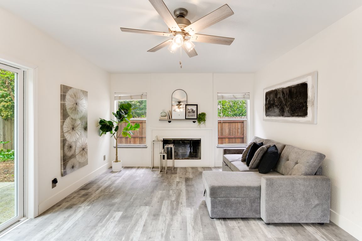 3342 Foxfire Court - 39