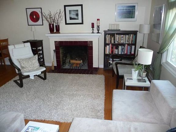 Living w/Wood Fireplace