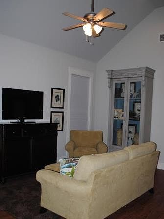 1st image of 302 Sailhouse Way