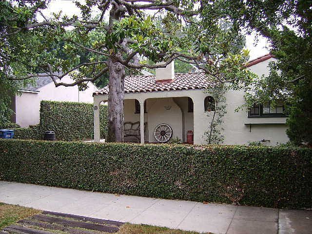 1st image of 432 S Fairview St