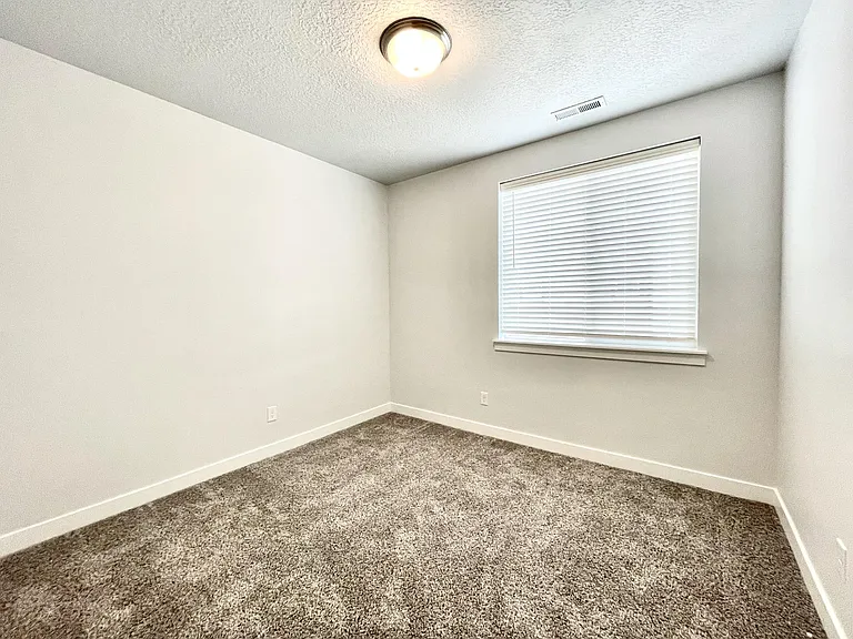 357 W 750 N #EE-301 — Photo 13