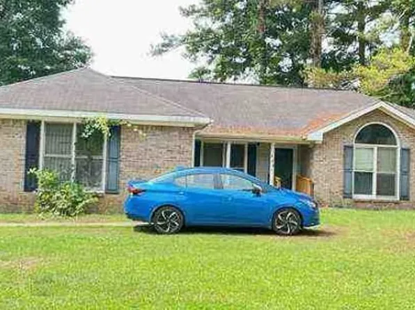 434 Brookstone Dr, Lagrange, GA 30241