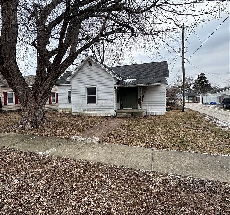 1st image of 715 E Jefferson Ave