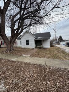 715 E Jefferson Ave, Chrisman, IL, 61924