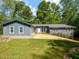 951 Crestwood Cir, Alexander City, AL 35010