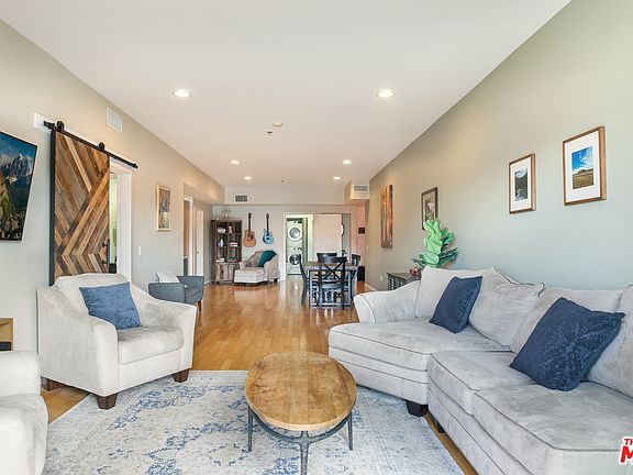 4th image of 5016 Bakman Ave Unit 301