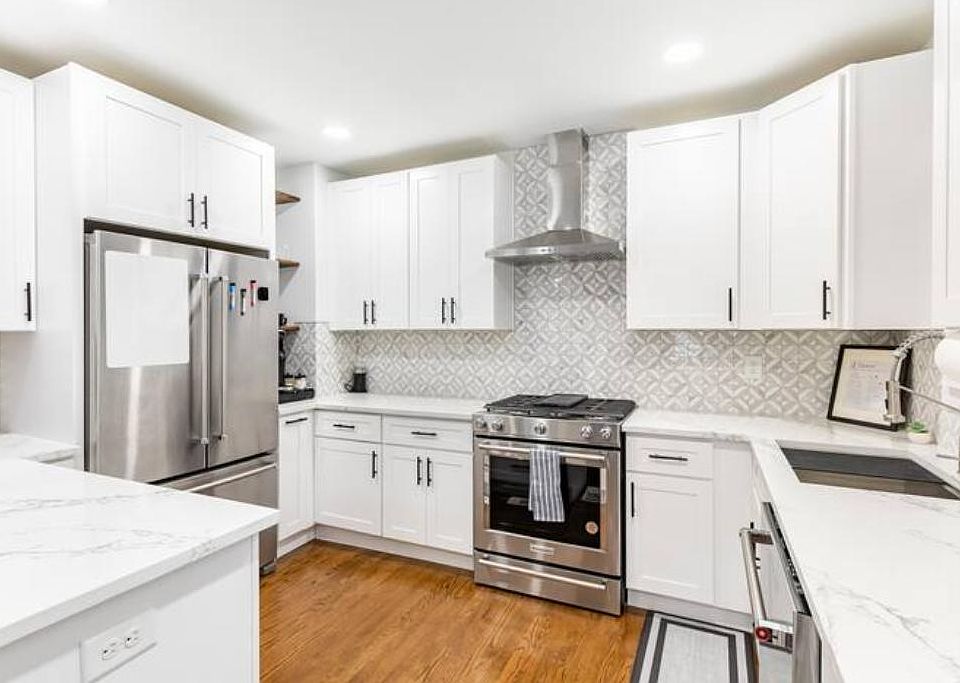 1st image of 5818 La Vista Ct