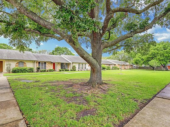 2nd image of 3910 Laura Leigh Drive