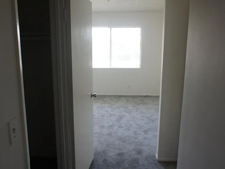 410 S Clementine St #106 — Photo 9