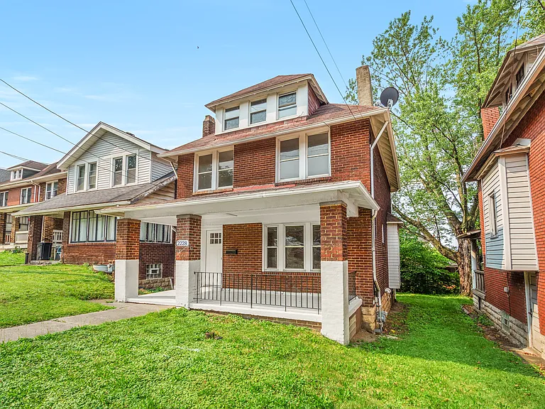 2228 S Braddock Ave — Photo 1