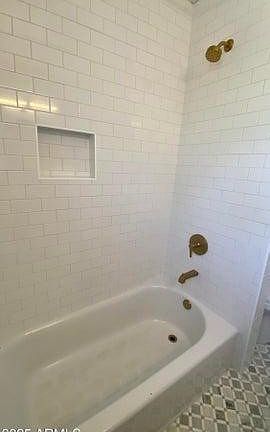 3rd image of 1136 E Almeria Rd