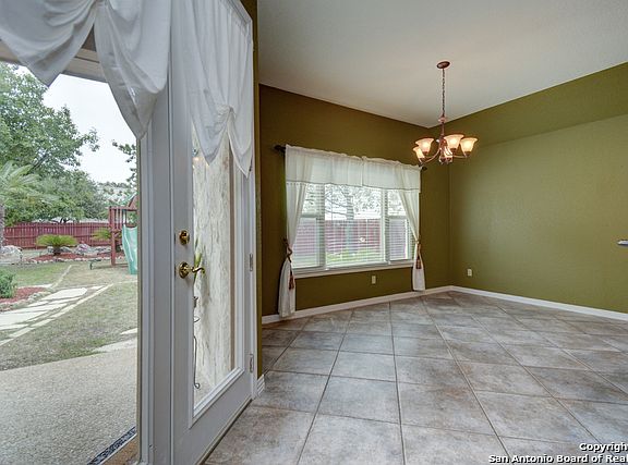 5th image of 2893 Oak Run Pkwy
