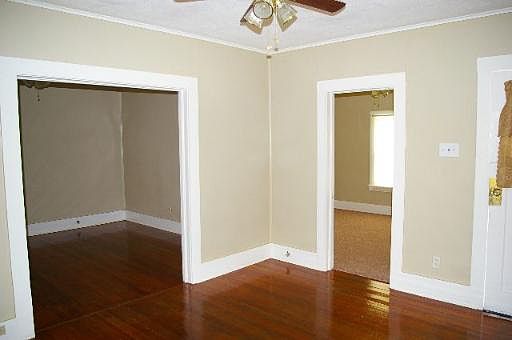 2nd image of 211 GLADSTONE AVE