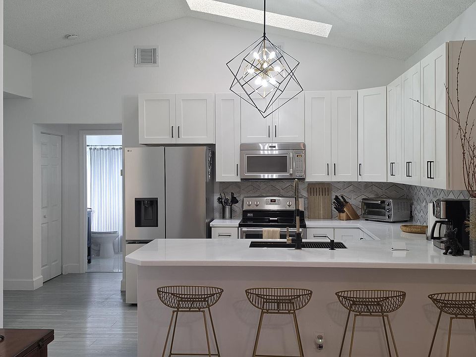1st image of 4215 Green Forest Way