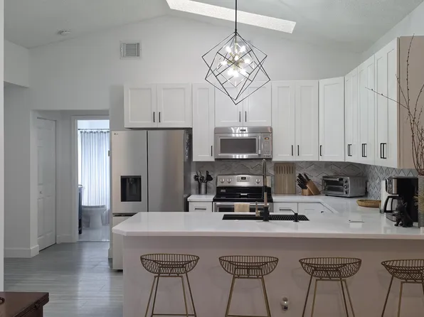 4215 Green Forest Way, Boynton Beach, FL 33436