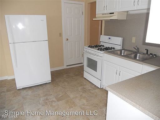 2nd image of 1129 Cass Ave SE