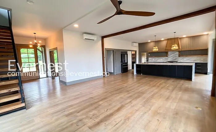 840 Piney Ridge Trl — Photo 5