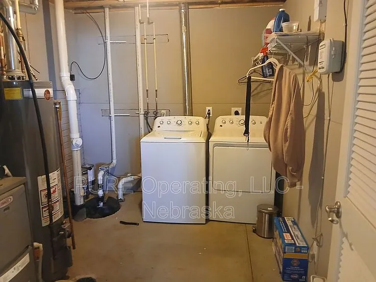 7605 N 92nd Ave — Photo 29