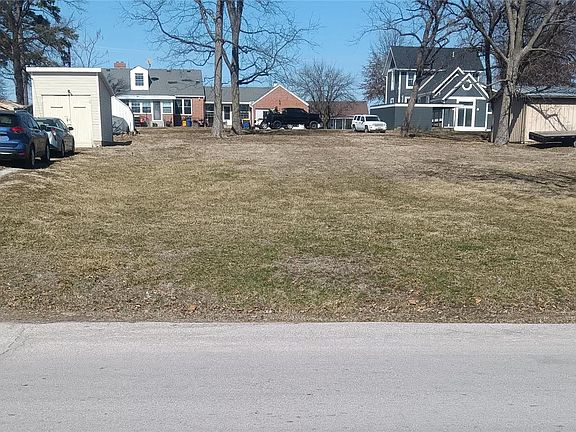 2nd image of 0 E Walton St