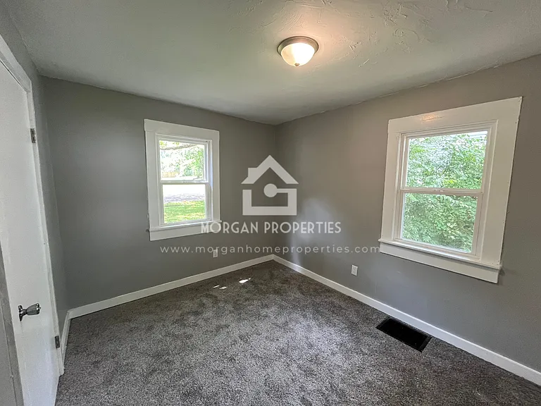 2212 Sherman St — Photo 7
