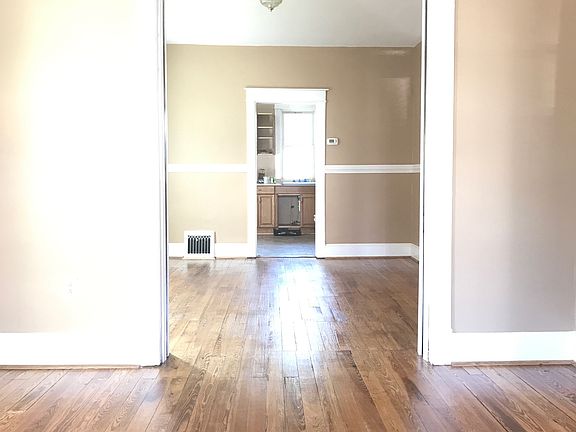 3rd image of 314 Westside Ave