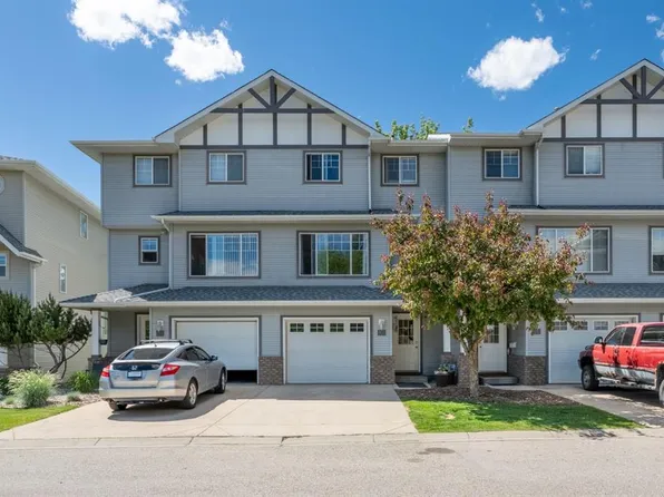 12 E Crystal Shores Cv, Okotoks, AB T1S 2B3