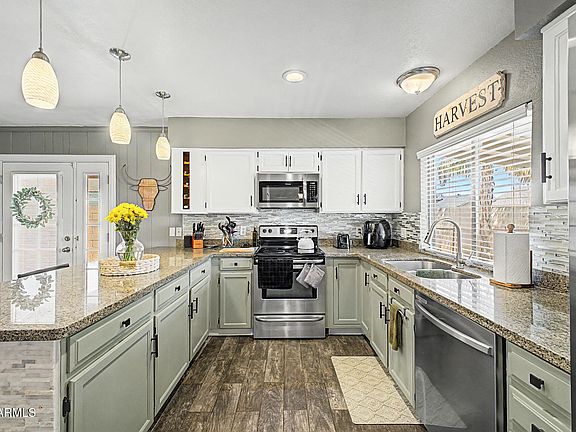 3rd image of 1725 W ANGEL FIRE Terrace